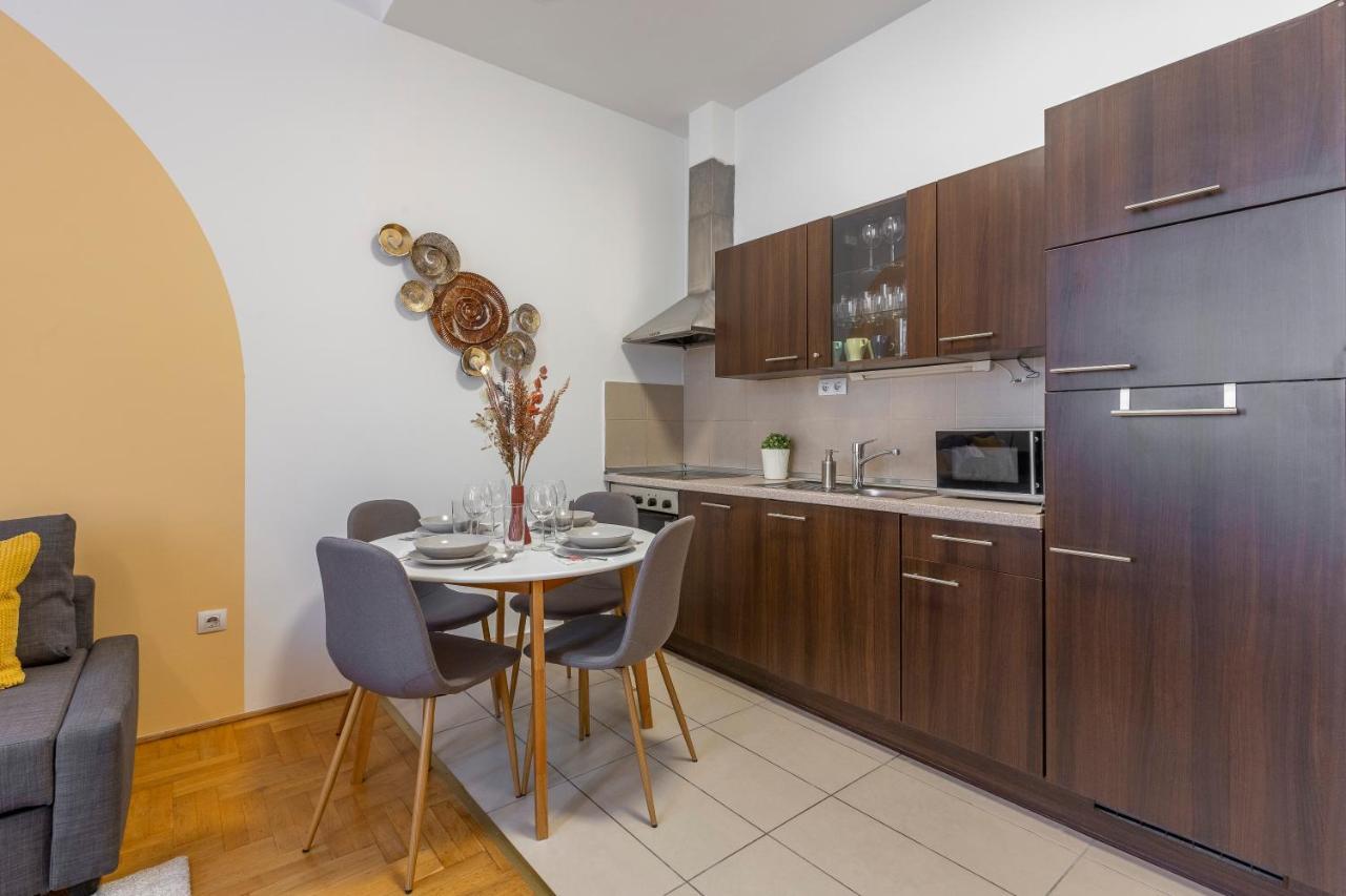 Cozy Home By Bella In The Heart Of Budapest Luaran gambar