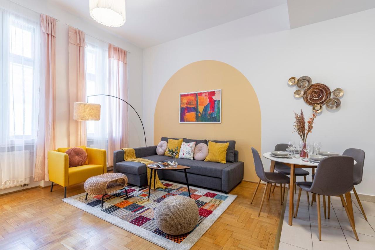 Cozy Home By Bella In The Heart Of Budapest Luaran gambar