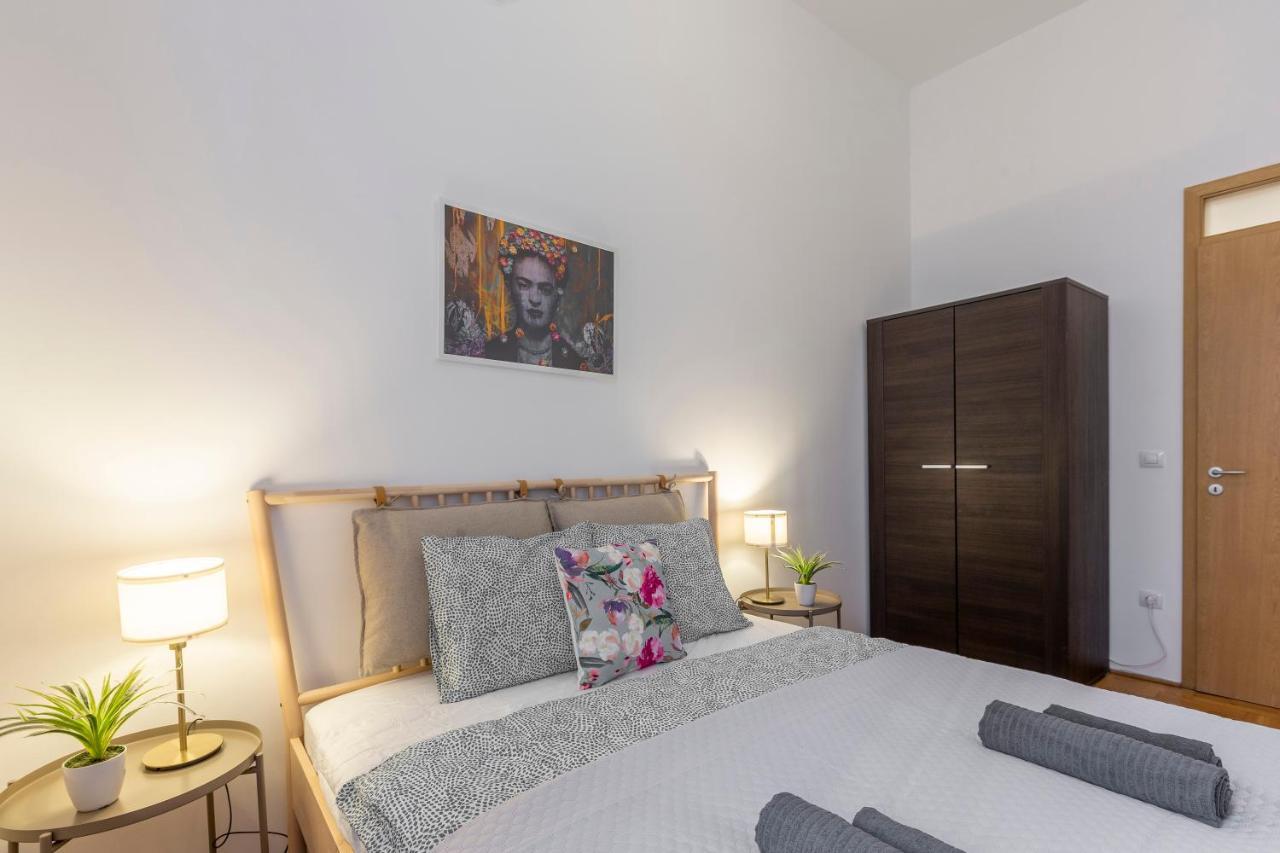 Cozy Home By Bella In The Heart Of Budapest Luaran gambar