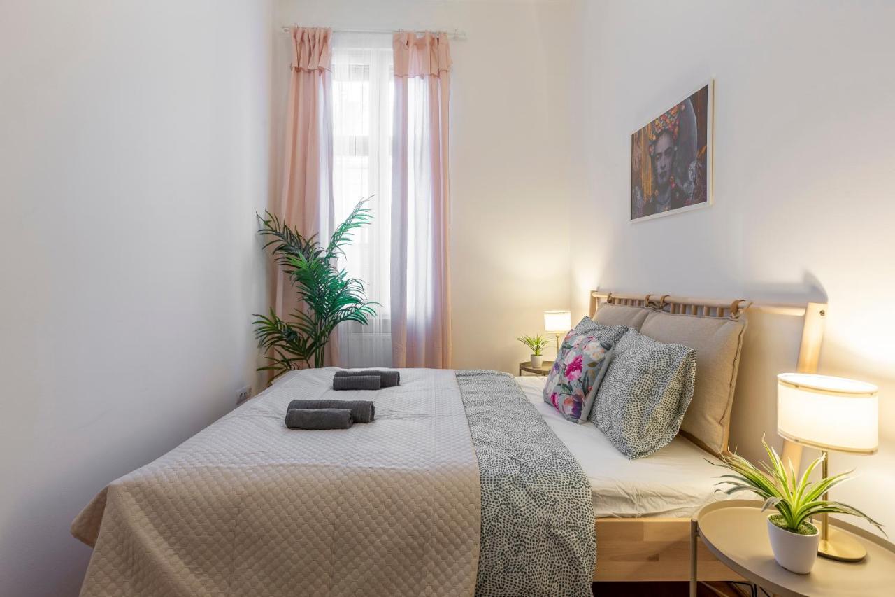 Cozy Home By Bella In The Heart Of Budapest Luaran gambar